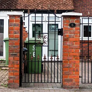  Apartment Cozy Double - Only United Kingdom